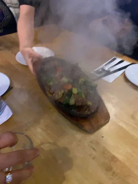Mai Kitchen Restaurant