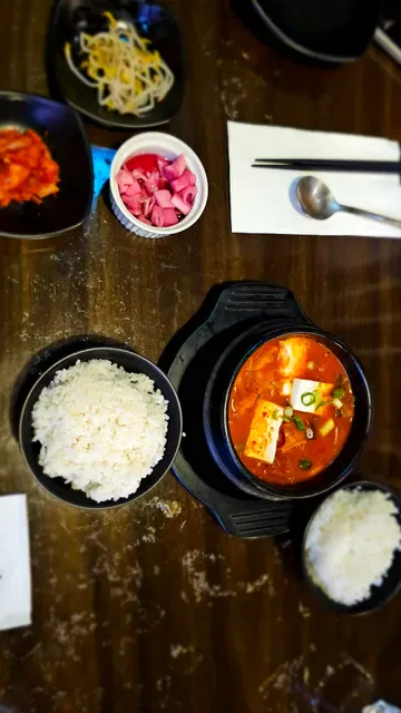 MAY Q Korean Restaurant & Bar