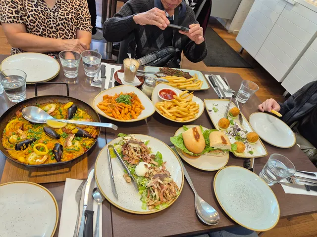 Mediterranean Cafe Ristorante
