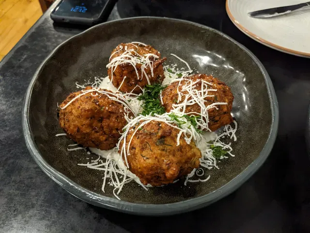 Meze Mazi