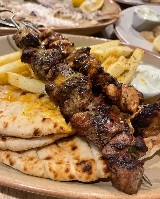 Meze Mazi
