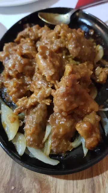 Ming's Court Chinese Restaurant
