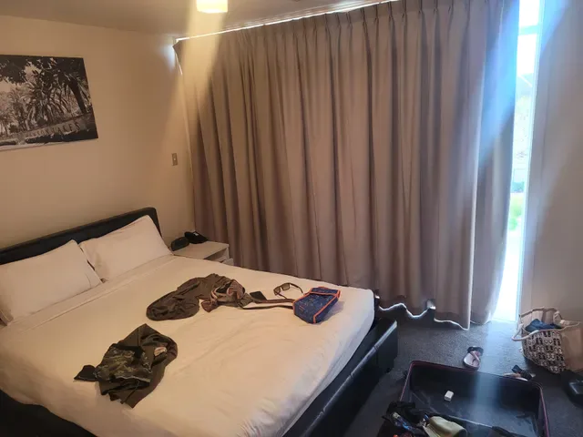 Mawson Lakes Hotel