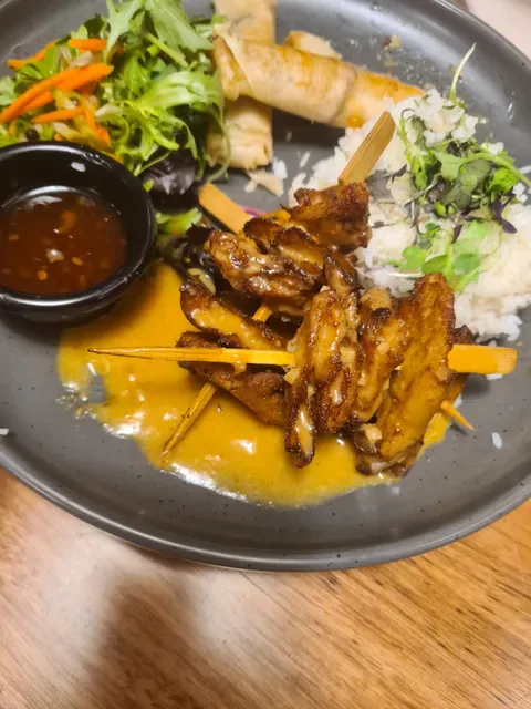 Mawson Lakes Hotel