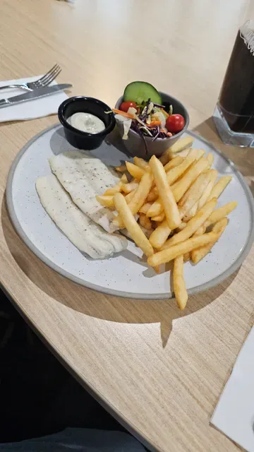 Mawson Lakes Hotel