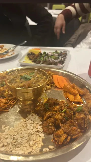 Momo N More