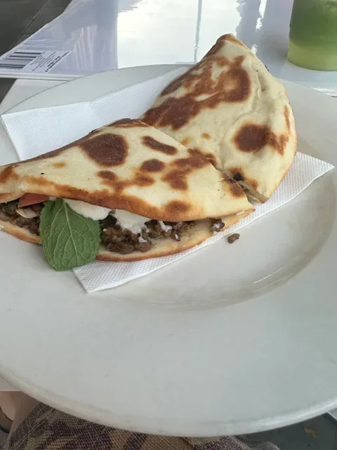 Munooshi Café