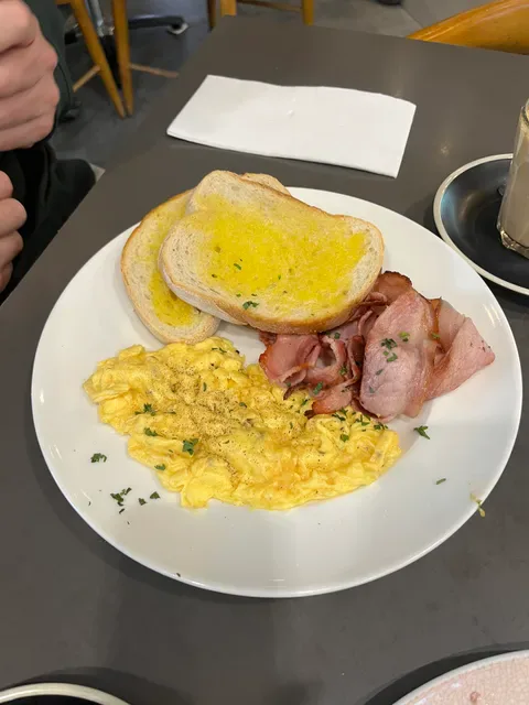 Nest Bistro Coffee Bar