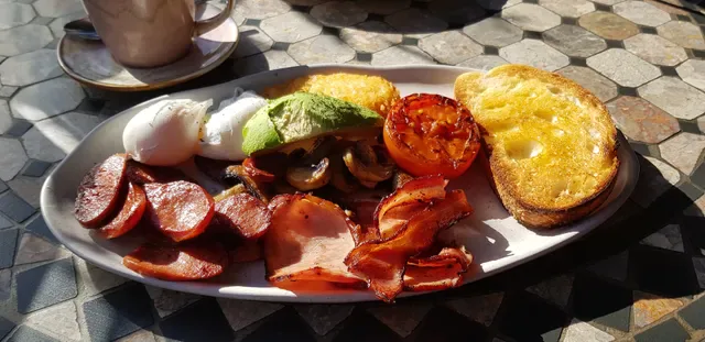 Nev's Café