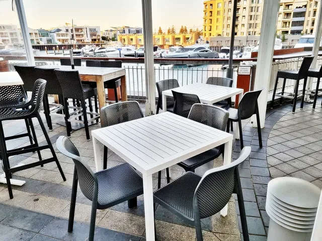 Oyster Bar Holdfast Shores