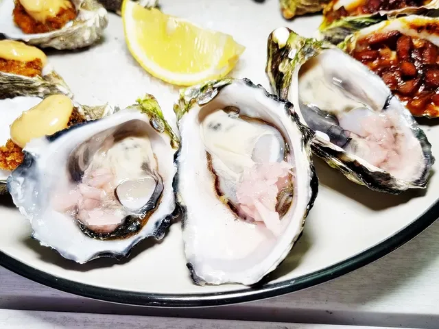 Oyster Bar Holdfast Shores