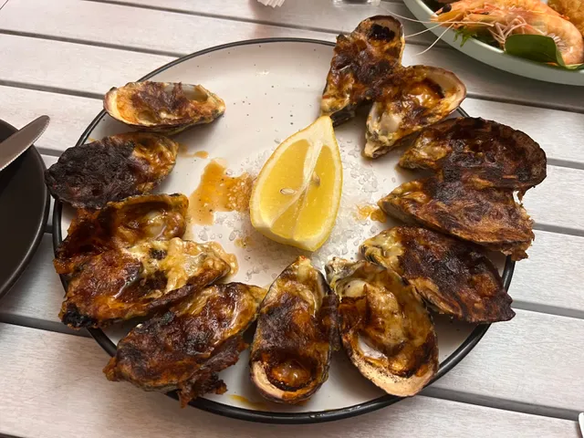 Oyster Bar Holdfast Shores