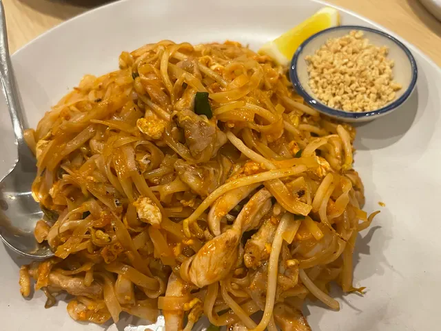 Parade Thai Restaurant