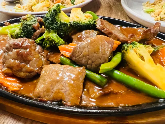 Parade Thai Restaurant