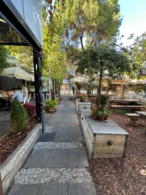 Peter Rabbit Cafe