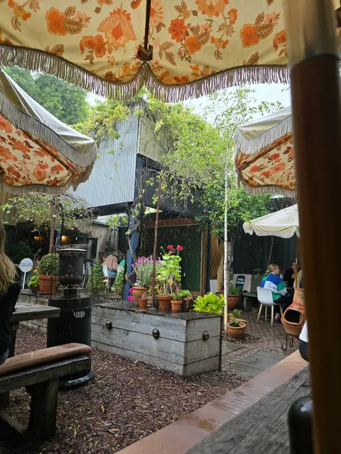 Peter Rabbit Cafe