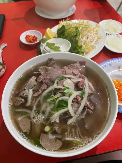 Pho Hong Tam