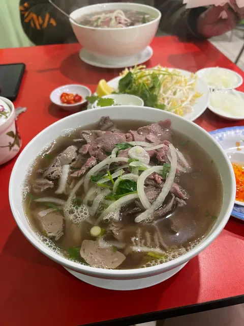 Pho Hong Tam