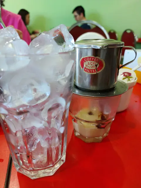 Pho Hong Tam