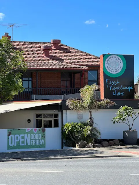 Port Noarlunga Hotel