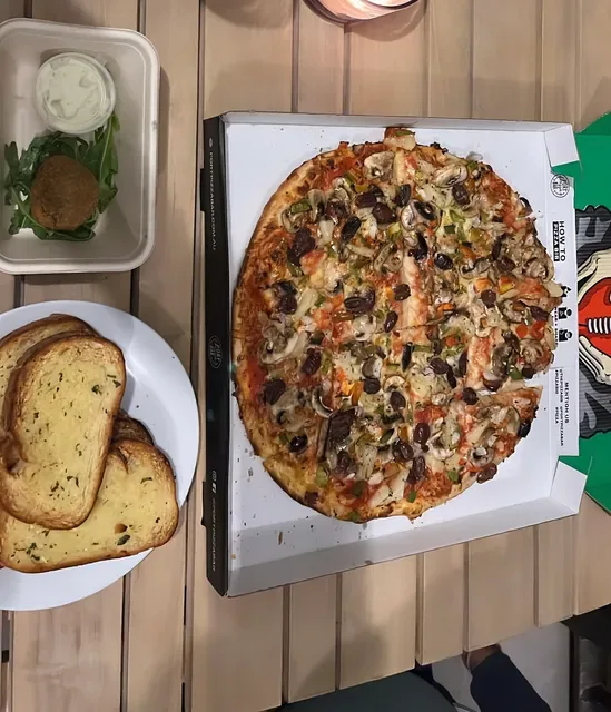 Port Pizza Bar