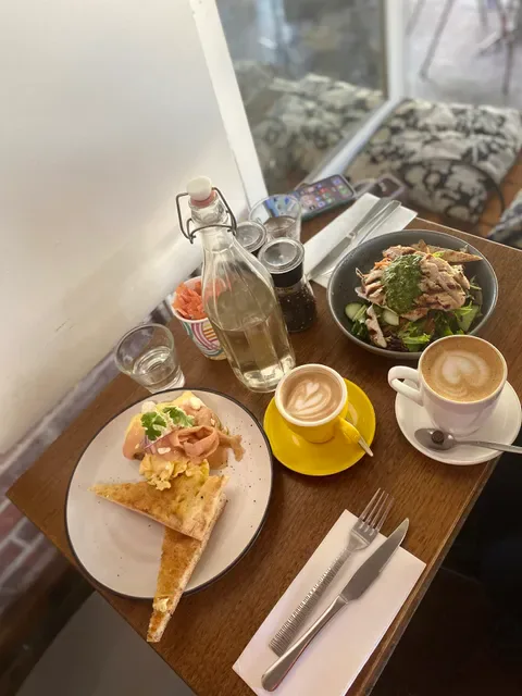Queen Street cafe.