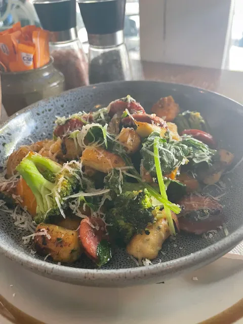 Queen Street cafe.