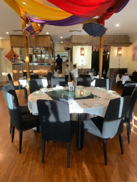 Raj on Taj Hutt Street