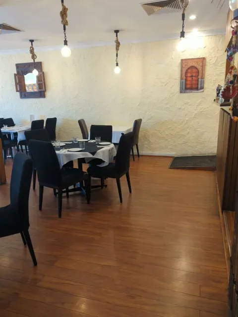 Raj on Taj Hutt Street