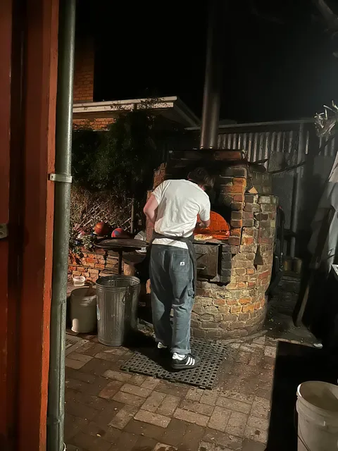 Russell's Pizza