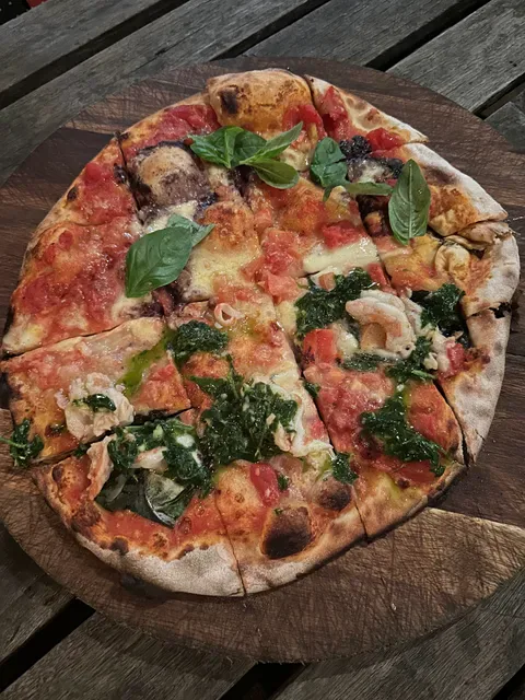 Russell's Pizza
