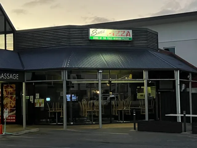 Saints Pizzeria Café & Ristoranté