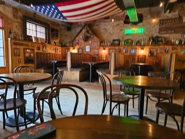 Shotgun Willie's