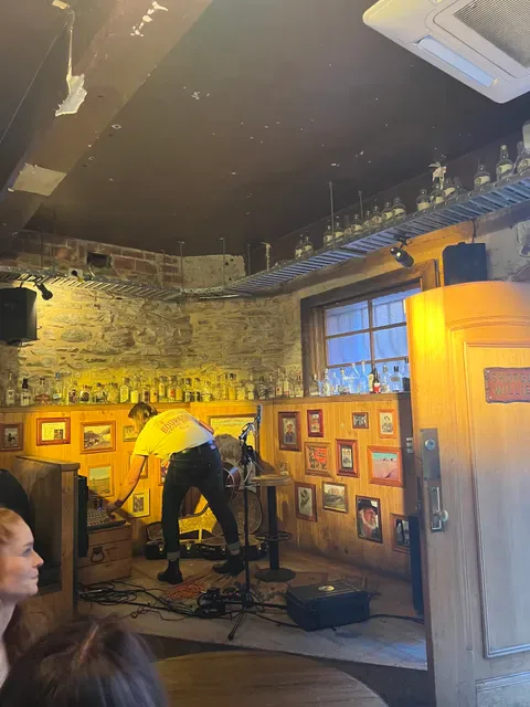 Shotgun Willie's