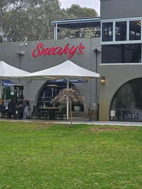 Sneaky's Restaurant