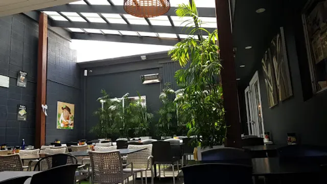 Solar Eggs - Egg Shop & Coffee House