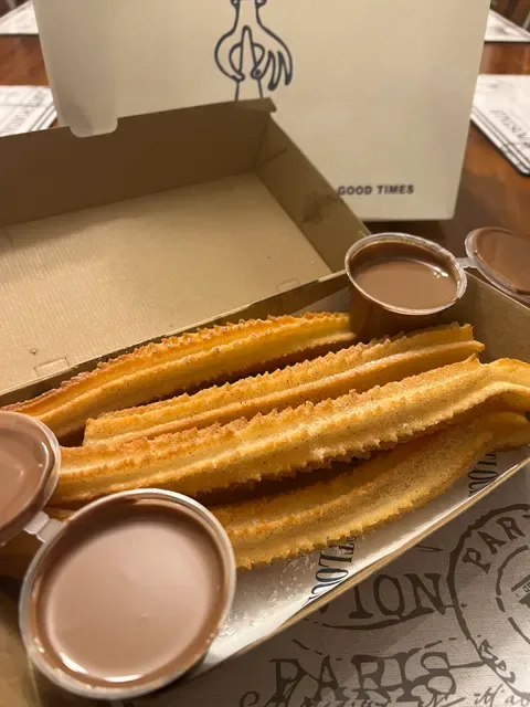St Louis House of Fine Ice Cream & Dessert