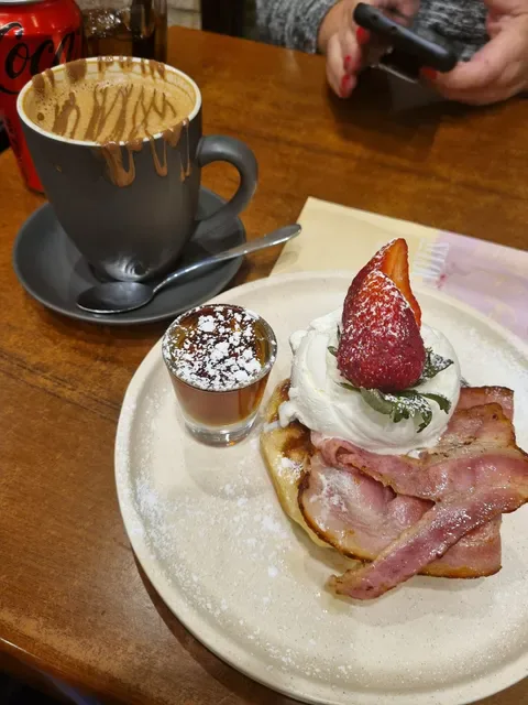 St Louis House of Fine Ice Cream & Dessert