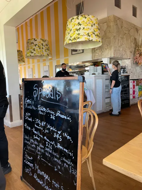 Stella Restaurant