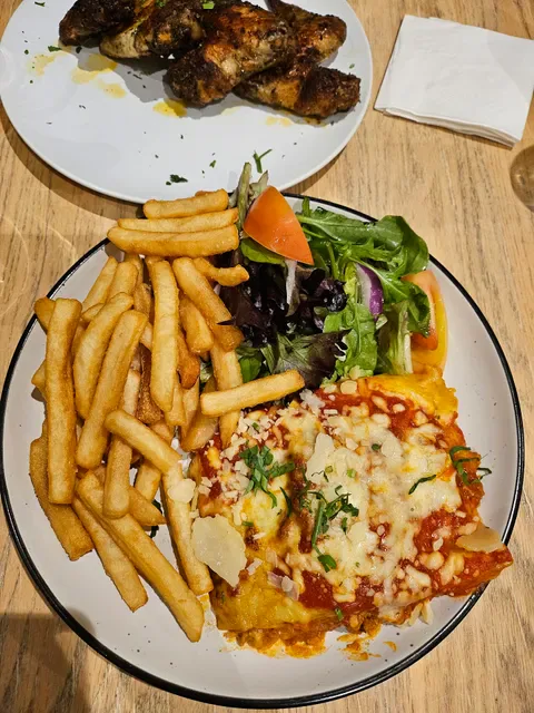 Stella Restaurant