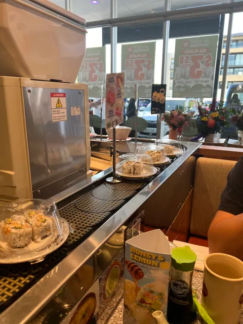 Sushi Train St Clair Station