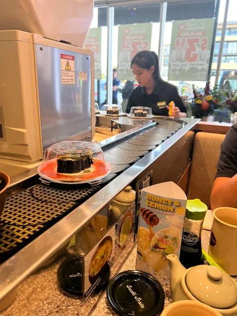 Sushi Train St Clair Station
