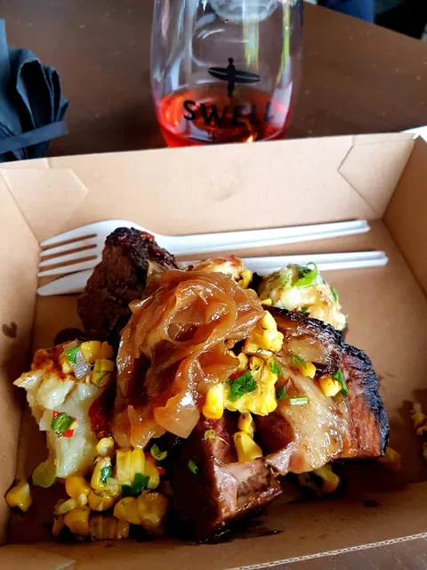 Swell Brewing Co. Taphouse & Brewery