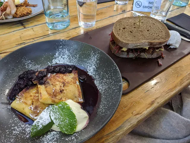 The Flying Fig