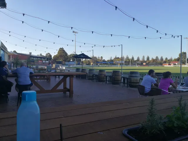 The Glenelg Club
