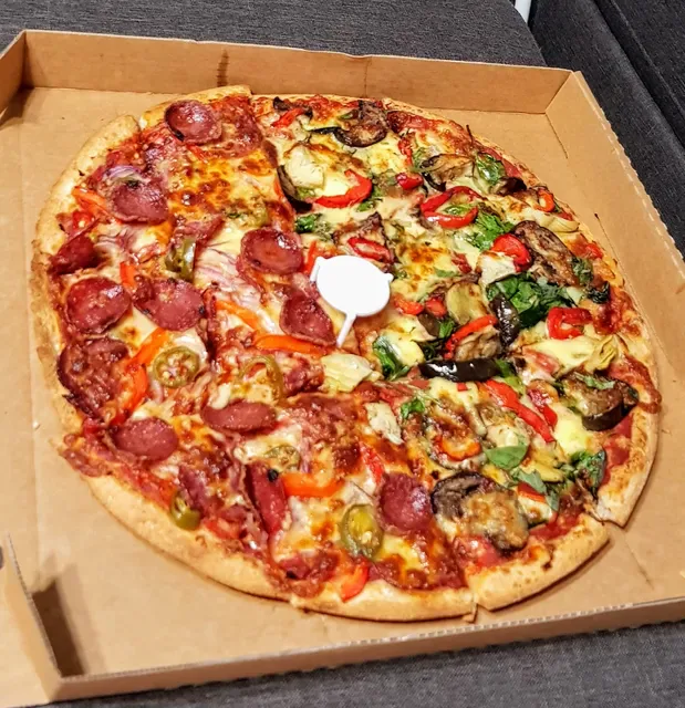 The Killer Tomato Pizzeria - Newton