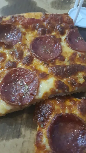 The Killer Tomato Pizzeria - Newton