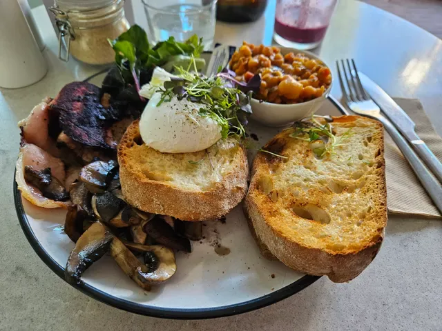 The Nourish’d Kitchen Cafe
