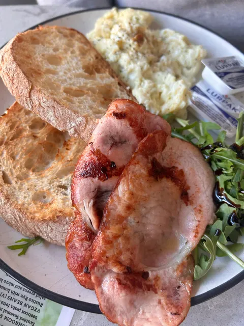 The Nourish’d Kitchen Cafe