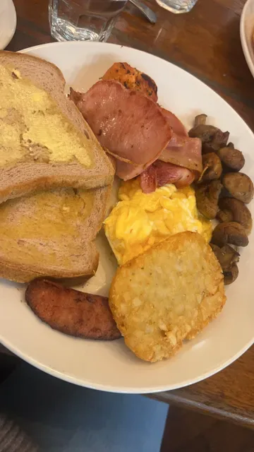The Strand Cafe Restaurant